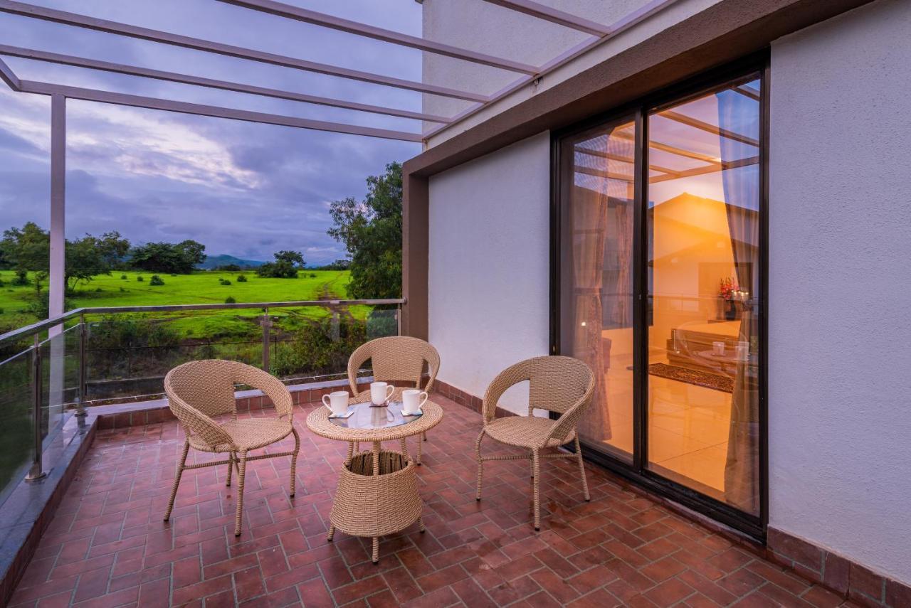 Saffronstays Aster, Plunge Pool Villa With Garden, Lonavala Bagian luar foto
